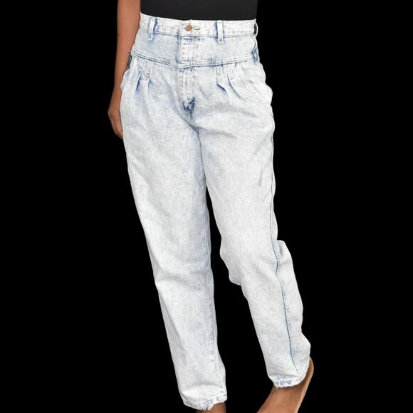 Vintage Stonewashed Jeans Blue Light Wash Denim Yoked Pleated Bareback Size 6 - Picture 1 of 16